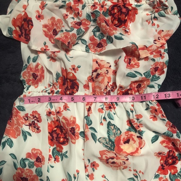 Floral Romper - Picture 3 of 5